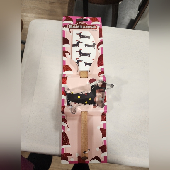 Dachschund Cookie Cutter and Spatula - Picture 1 of 5